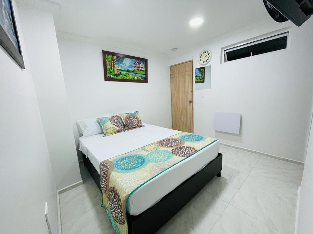 Hotel Eterna Primavera เมเดยิน ภายนอก รูปภาพ