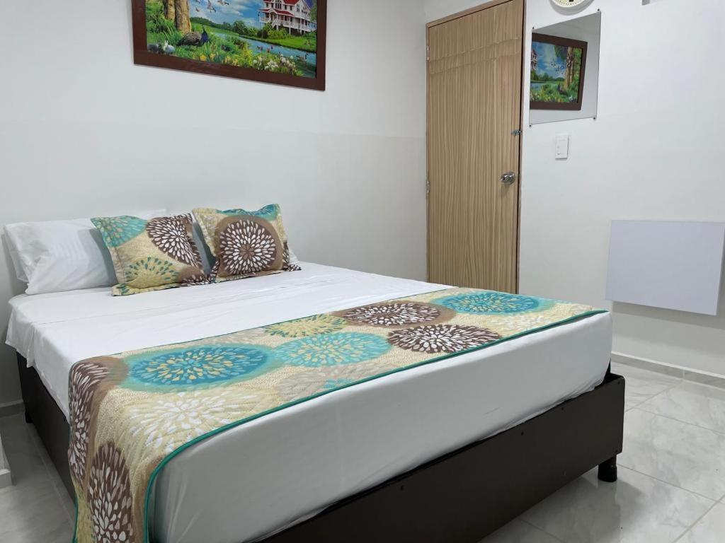Hotel Eterna Primavera เมเดยิน ภายนอก รูปภาพ