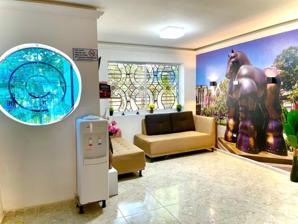 Hotel Eterna Primavera เมเดยิน ภายนอก รูปภาพ