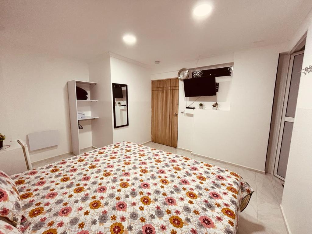 Hotel Eterna Primavera เมเดยิน ภายนอก รูปภาพ