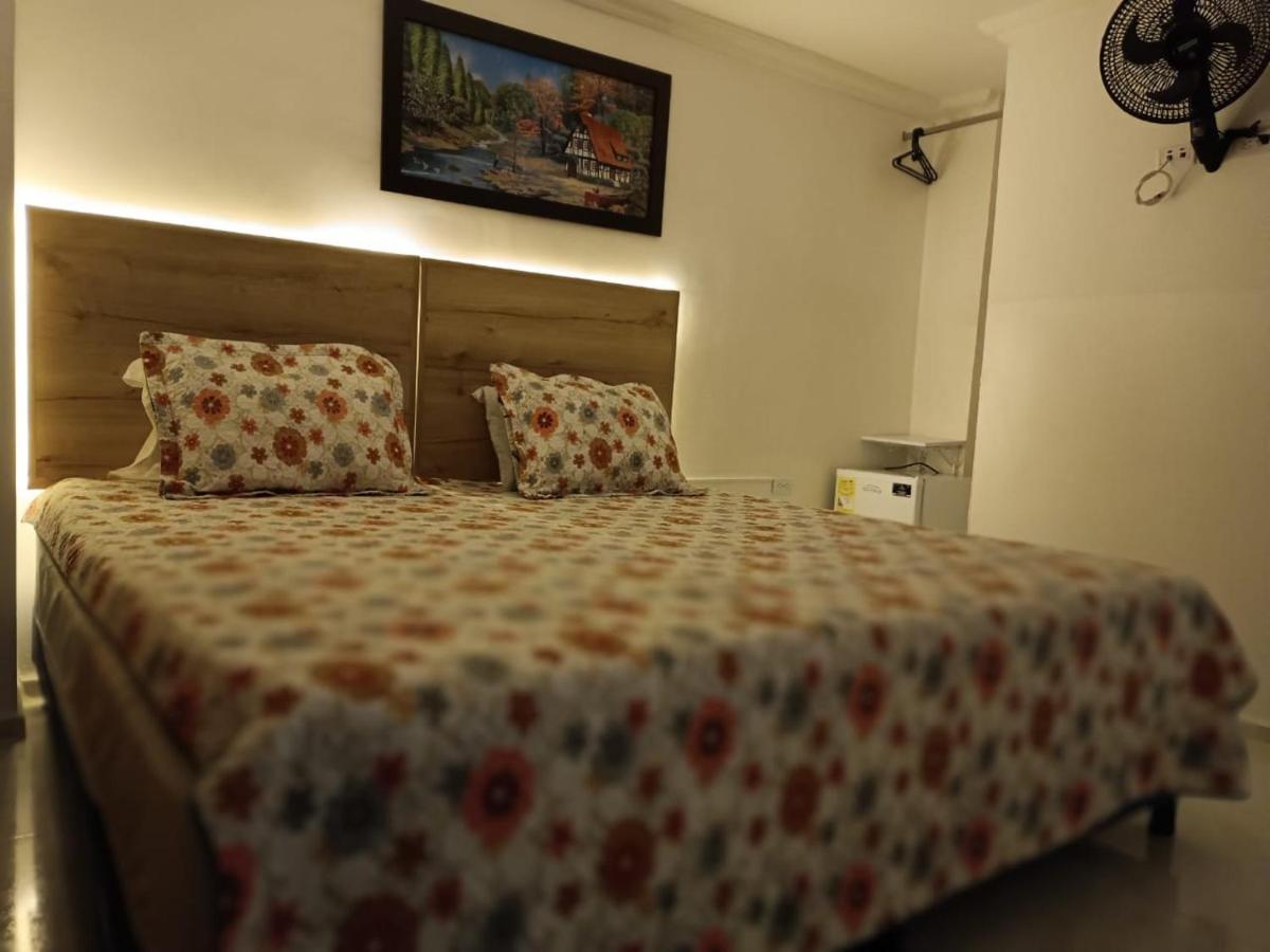 Hotel Eterna Primavera เมเดยิน ภายนอก รูปภาพ
